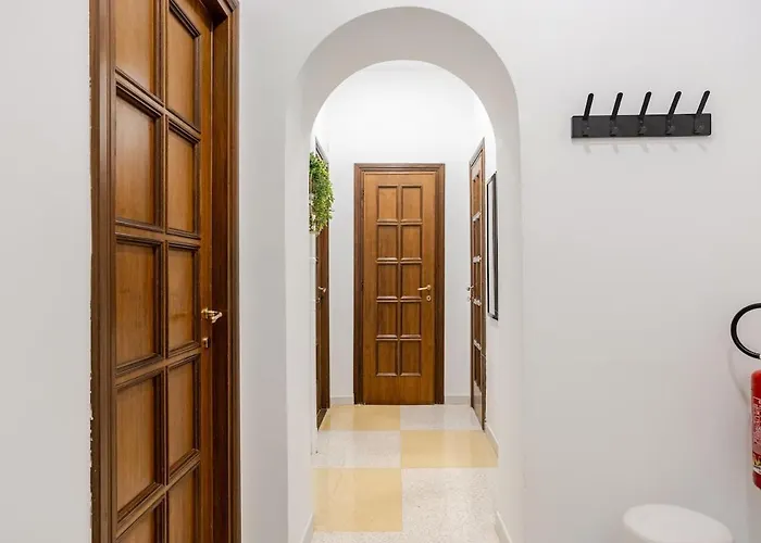 Vatican Area Stylish 2br Fast Wifi & Ac Apartament Rzym